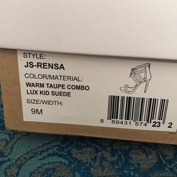 Jessica Simpson suede heels - Picture 4 of 4